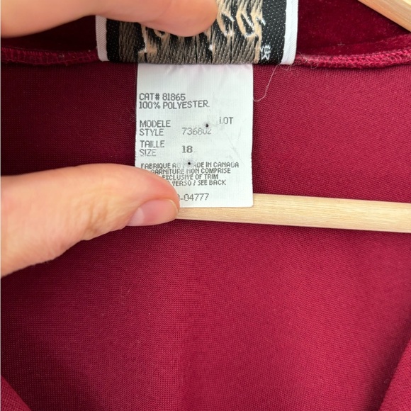 VINTAGE Jessica red velvet button down blouse - Picture 4 of 4